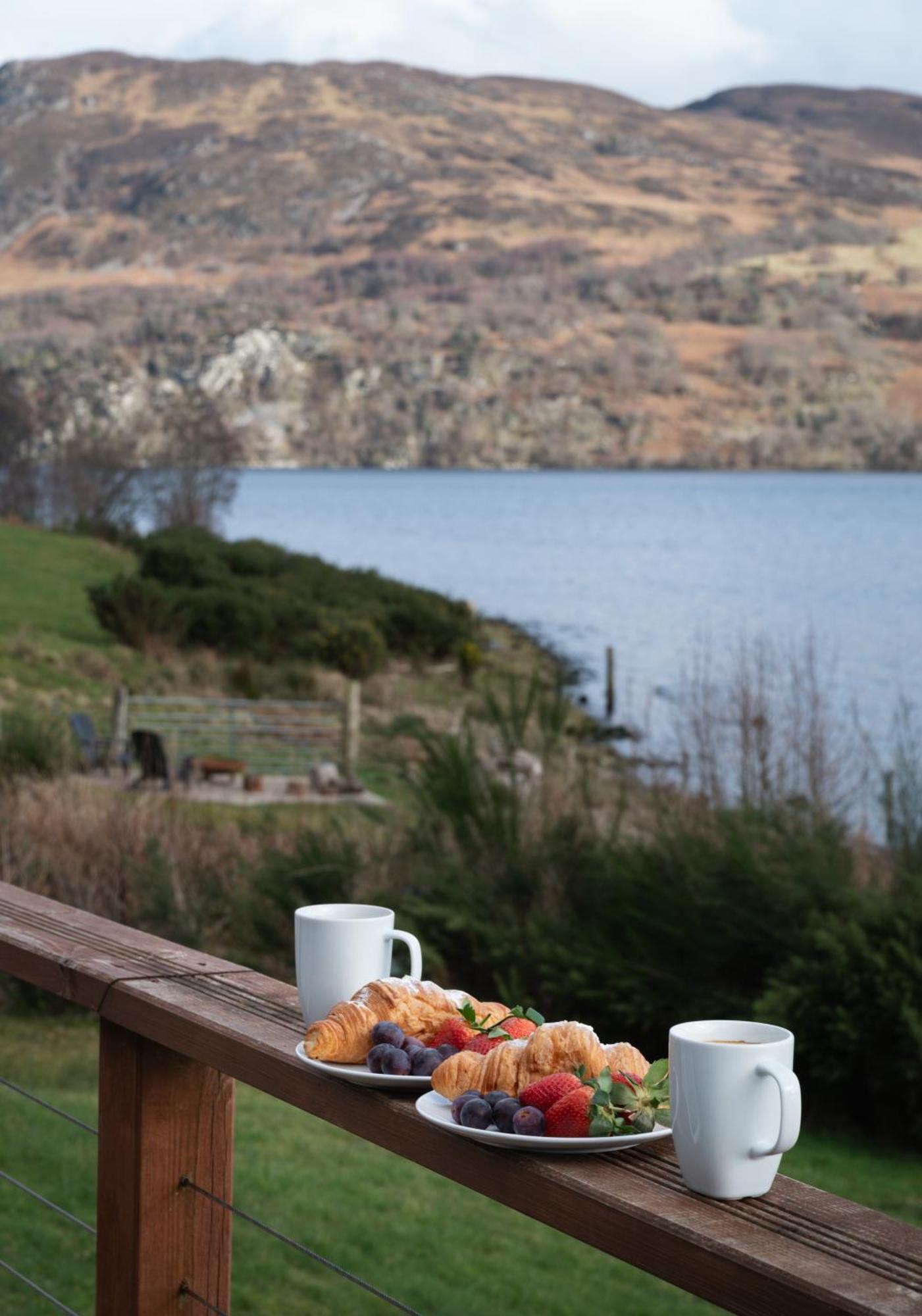 Shoreland Lodges - Cherry Lodge Fort Augustus Exteriör bild