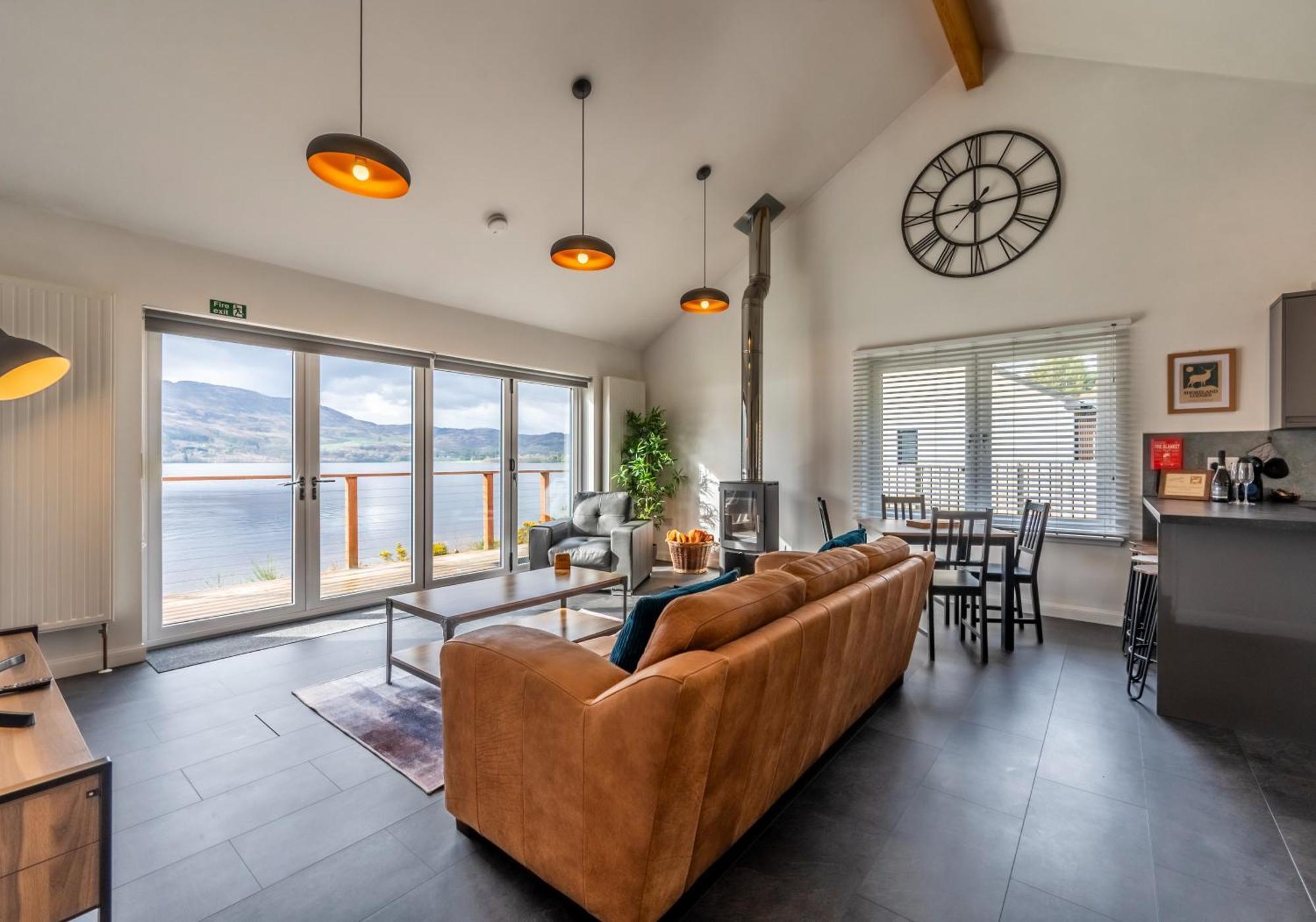 Shoreland Lodges - Cherry Lodge Fort Augustus Exteriör bild