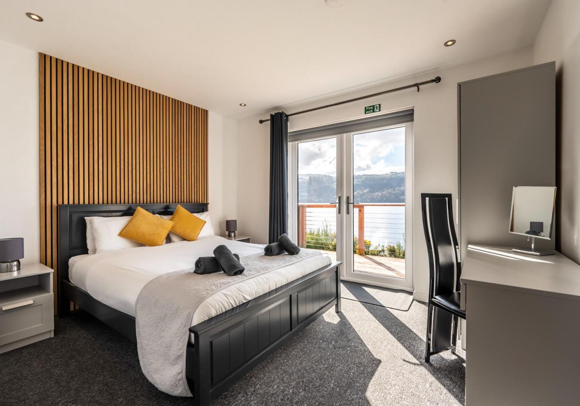 Shoreland Lodges - Cherry Lodge Fort Augustus Exteriör bild