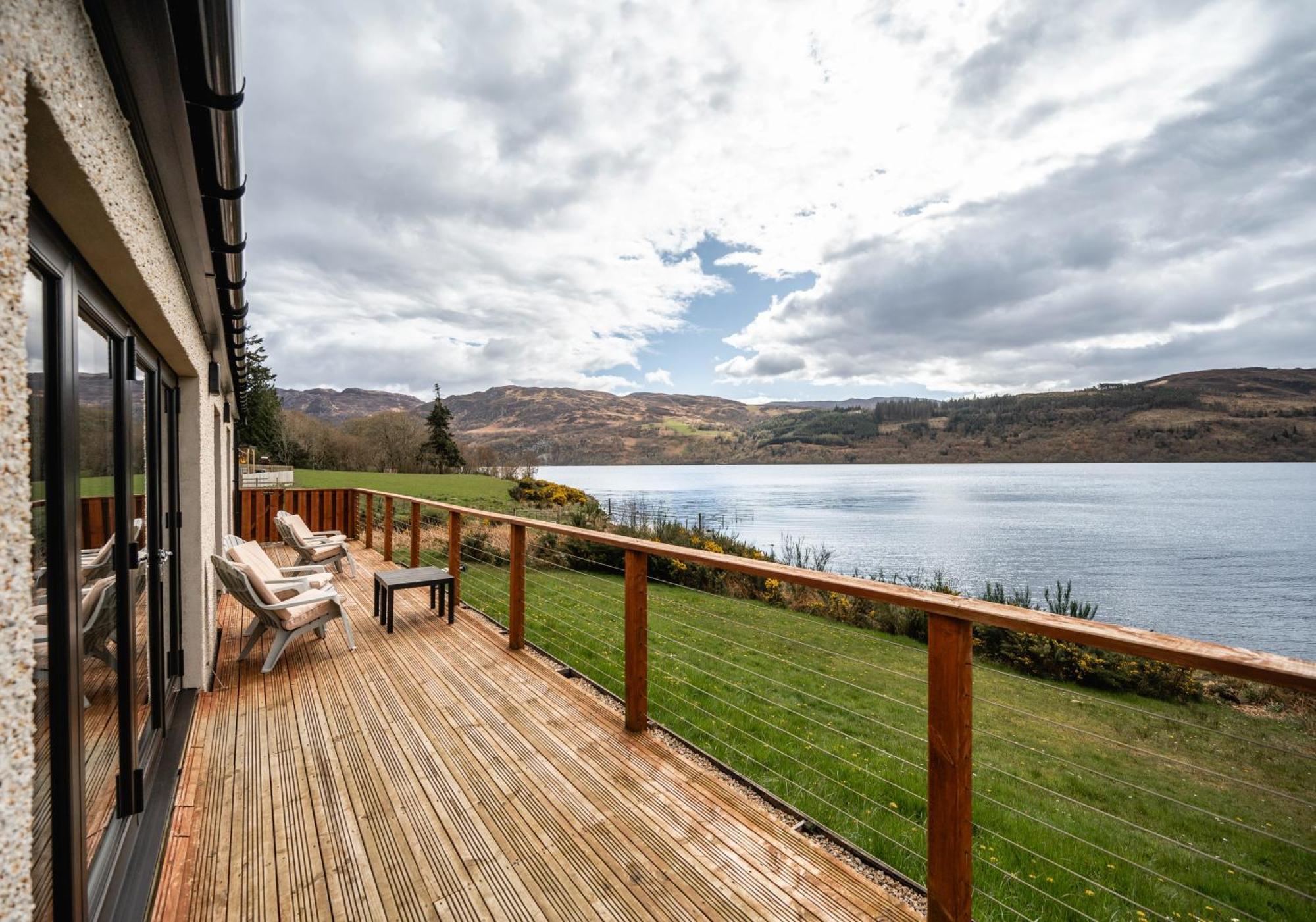 Shoreland Lodges - Cherry Lodge Fort Augustus Exteriör bild